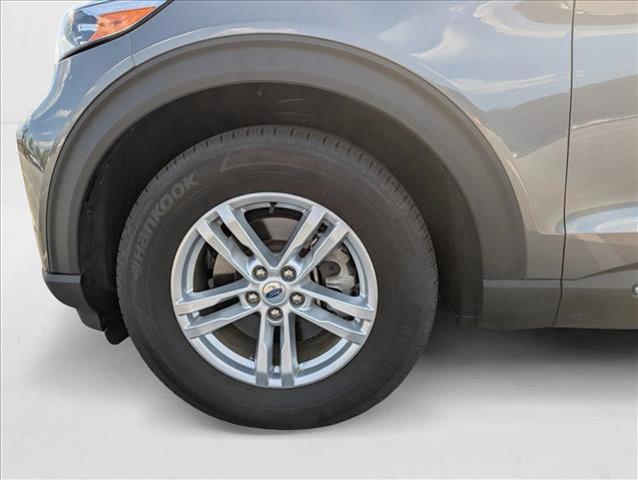 used 2024 Ford Explorer car, priced at $35,000