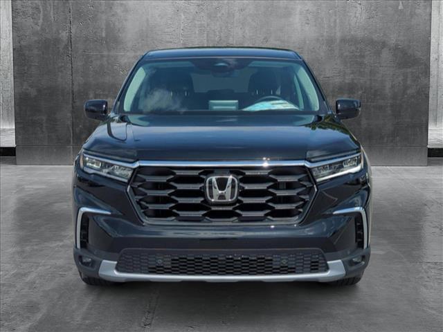 new 2025 Honda Pilot car, priced at $42,198