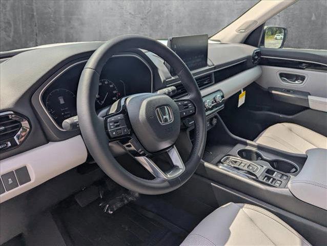 new 2025 Honda Pilot car, priced at $51,505