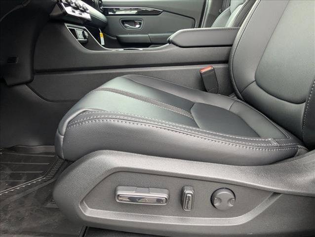 new 2025 Honda Pilot car, priced at $46,180