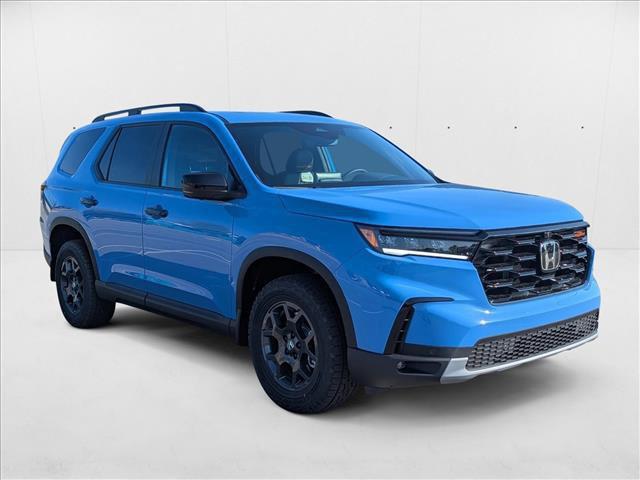 new 2025 Honda Pilot car, priced at $51,350