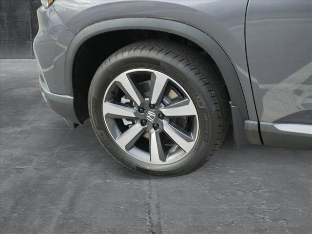 new 2025 Honda Pilot car, priced at $46,859