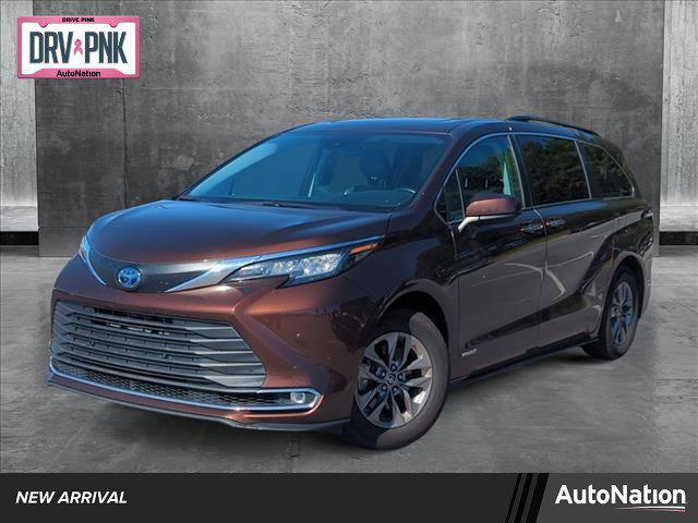 used 2021 Toyota Sienna car, priced at $36,885