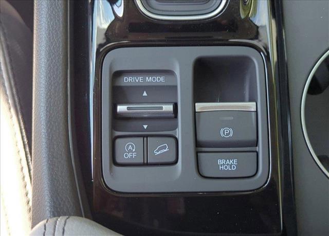new 2025 Honda Pilot car, priced at $45,680