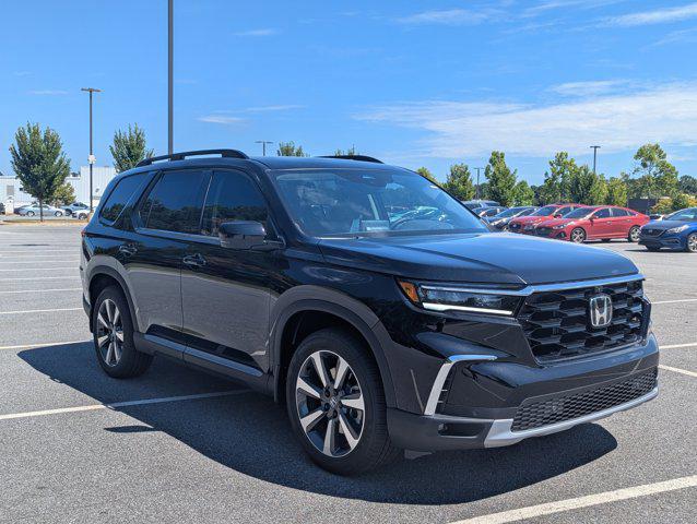 new 2025 Honda Pilot car, priced at $55,305