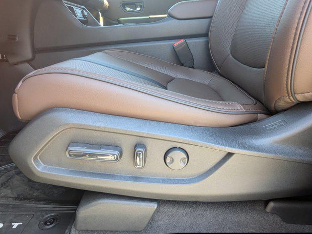 new 2025 Honda Pilot car, priced at $55,305