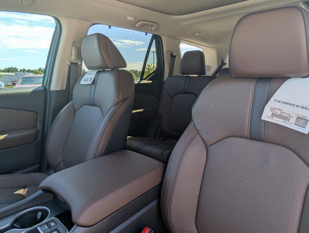 new 2025 Honda Pilot car, priced at $55,305