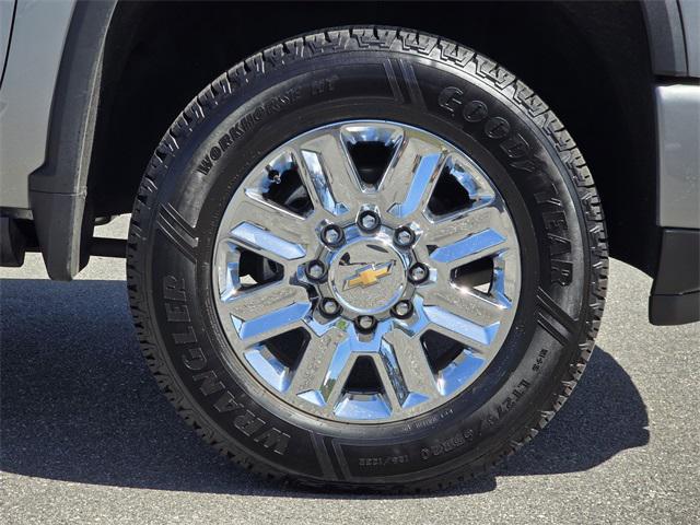 used 2024 Chevrolet Silverado 2500 car, priced at $71,999