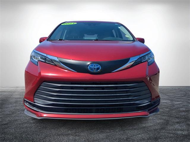 used 2021 Toyota Sienna car, priced at $29,999