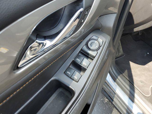 used 2018 Chevrolet Traverse car, priced at $13,334