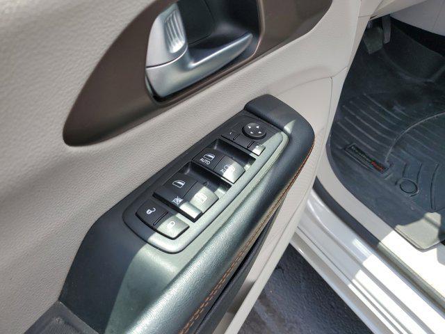 used 2017 Chrysler Pacifica car, priced at $13,195