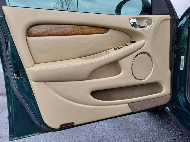 used 2007 Jaguar X-Type car, priced at $9,000