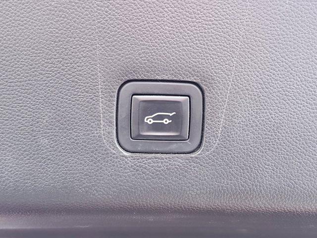 used 2018 Chevrolet Traverse car, priced at $17,450