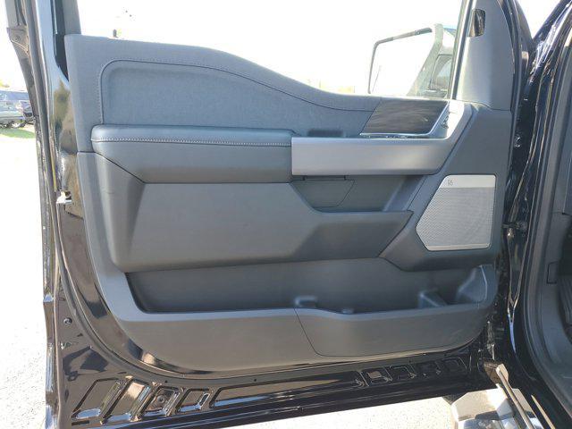 new 2025 Ford F-150 car, priced at $70,886