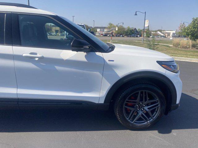 new 2025 Ford Explorer car, priced at $50,768