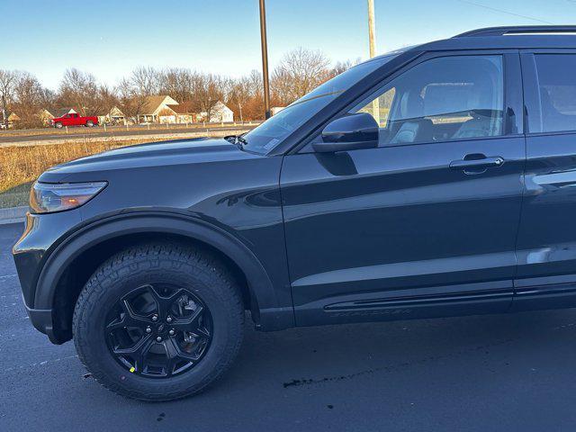 new 2024 Ford Explorer car, priced at $51,895