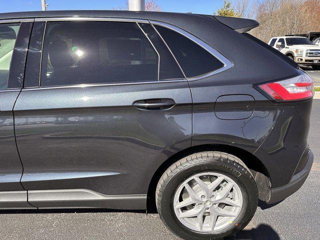 new 2024 Ford Edge car, priced at $38,701