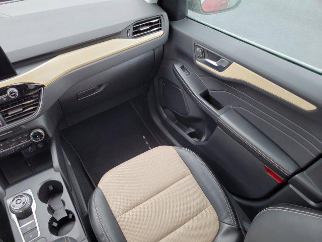 used 2022 Ford Escape car, priced at $22,534