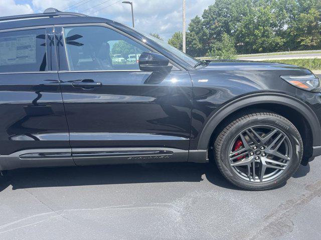 new 2025 Ford Explorer car, priced at $50,175