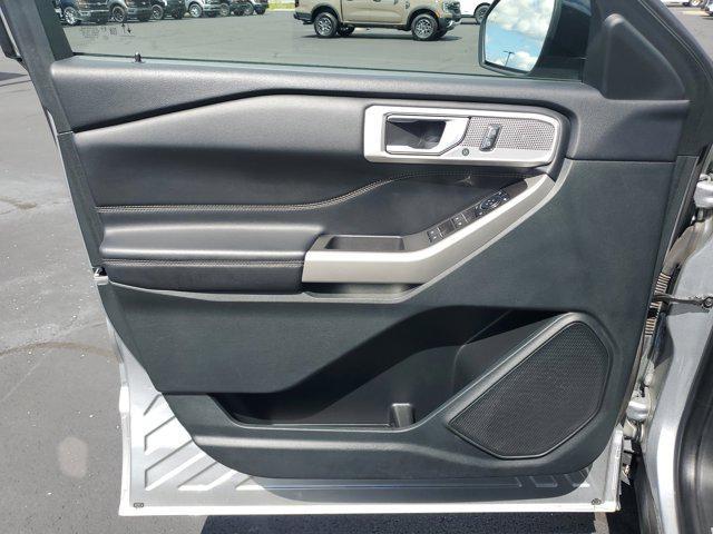 used 2023 Ford Explorer car, priced at $31,000