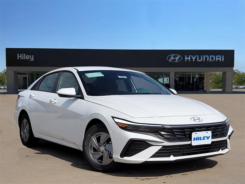 new 2025 Hyundai Elantra car, priced at $19,999