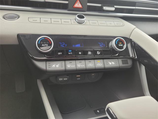 new 2025 Hyundai Elantra car, priced at $27,336