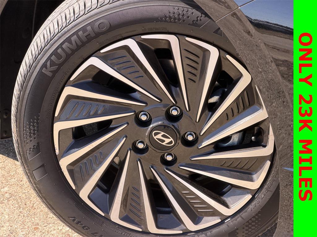 used 2024 Hyundai Sonata Hybrid car, priced at $23,892