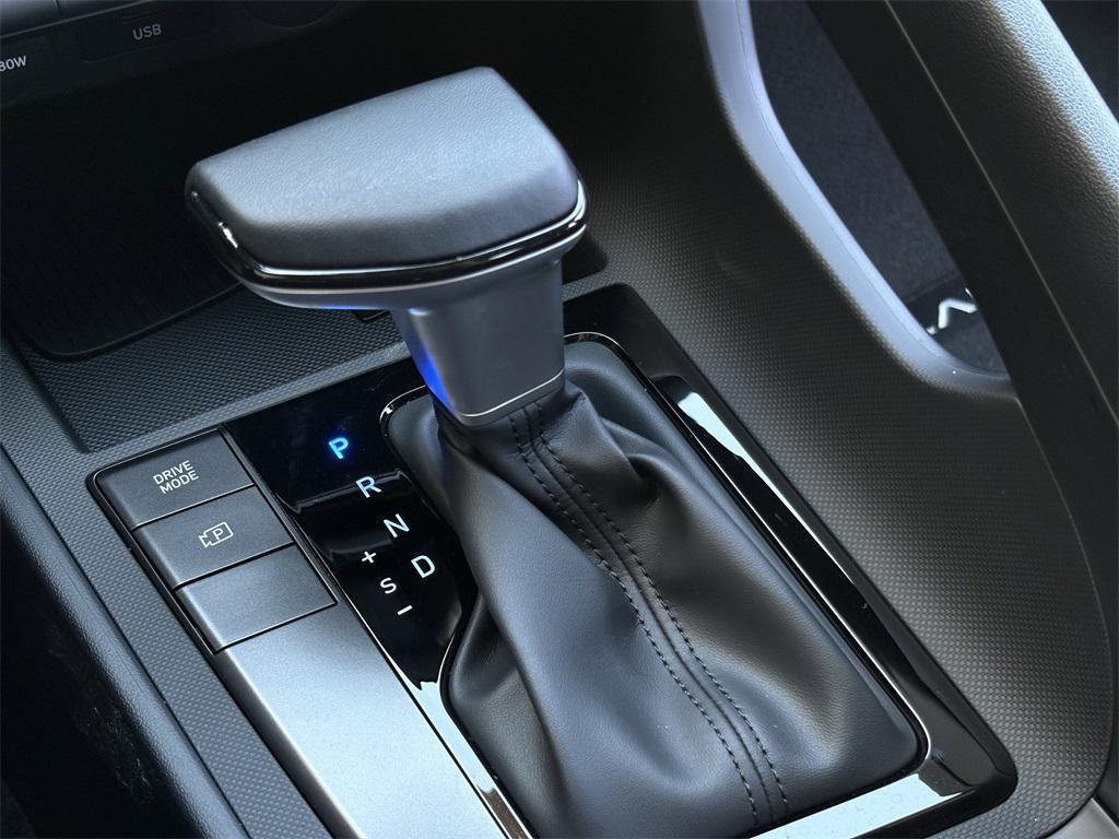 new 2025 Hyundai Elantra car, priced at $19,991