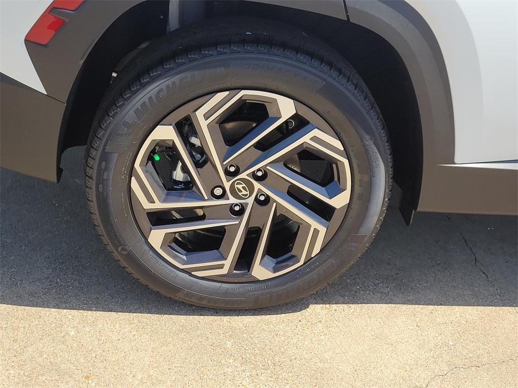 new 2025 Hyundai TUCSON Hybrid car, priced at $42,610