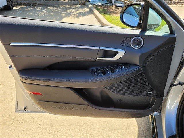 new 2025 Hyundai Sonata Hybrid car, priced at $33,891