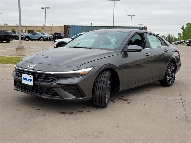 new 2024 Hyundai Elantra car, priced at $22,058