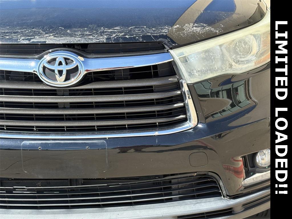 used 2015 Toyota Highlander car, priced at $15,895
