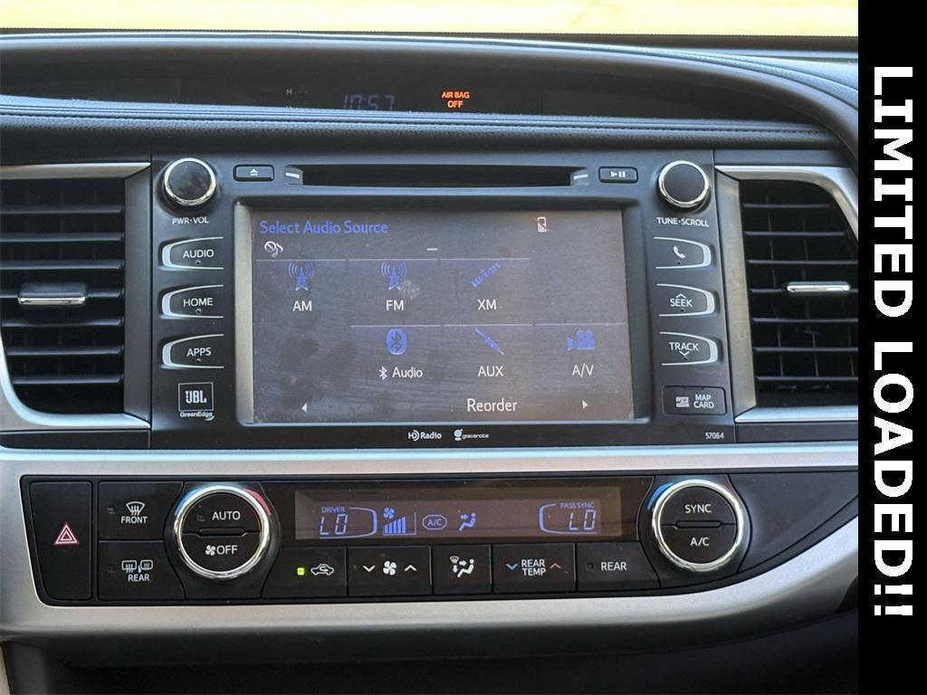 used 2015 Toyota Highlander car, priced at $15,895