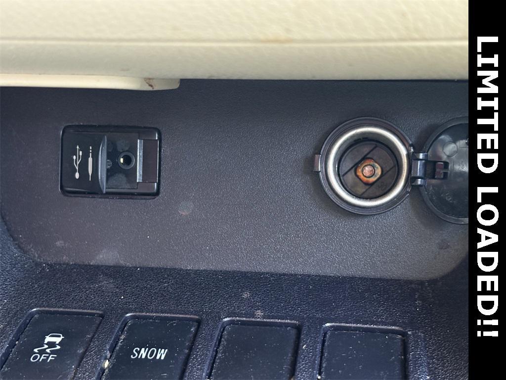 used 2015 Toyota Highlander car, priced at $15,895