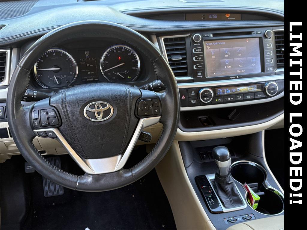 used 2015 Toyota Highlander car, priced at $15,895