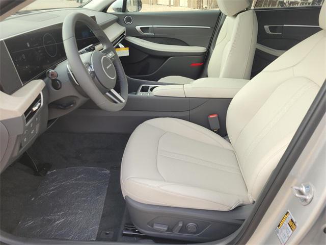 new 2025 Hyundai Sonata Hybrid car, priced at $37,340