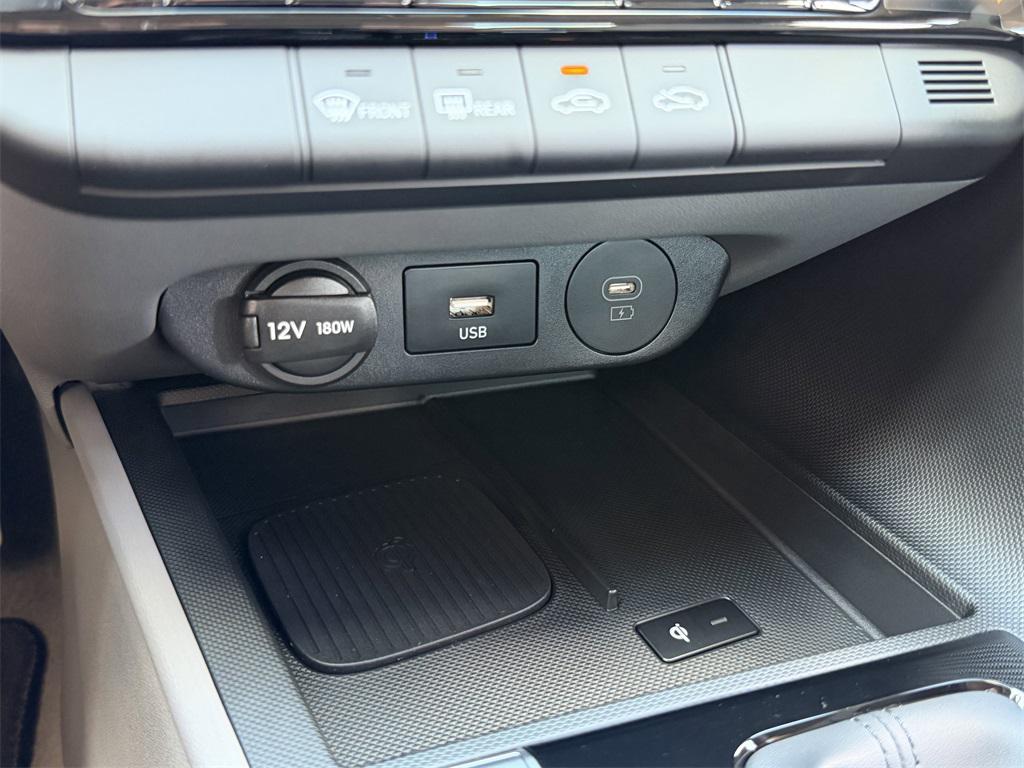 new 2025 Hyundai Elantra car, priced at $20,999