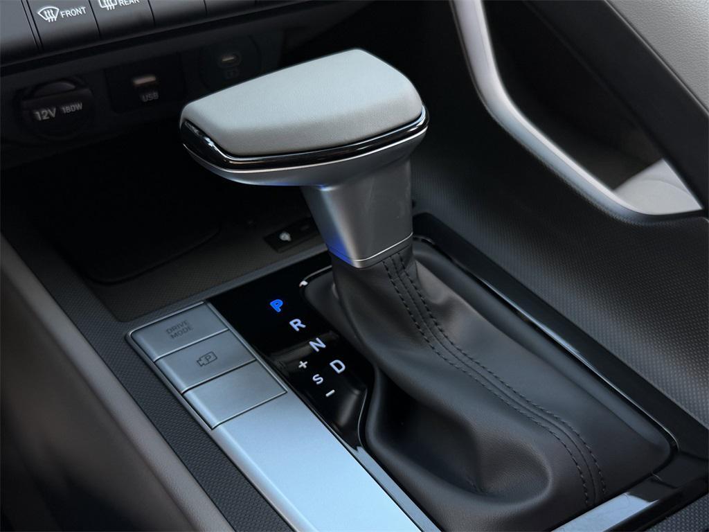 new 2025 Hyundai Elantra car, priced at $20,999