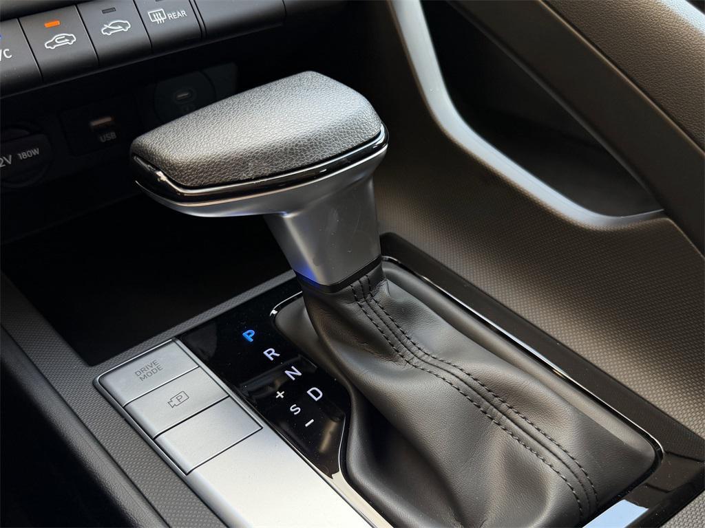 new 2025 Hyundai Elantra car, priced at $19,691