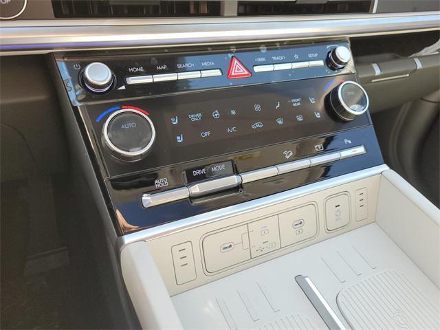 new 2025 Hyundai SANTA FE HEV car, priced at $45,552