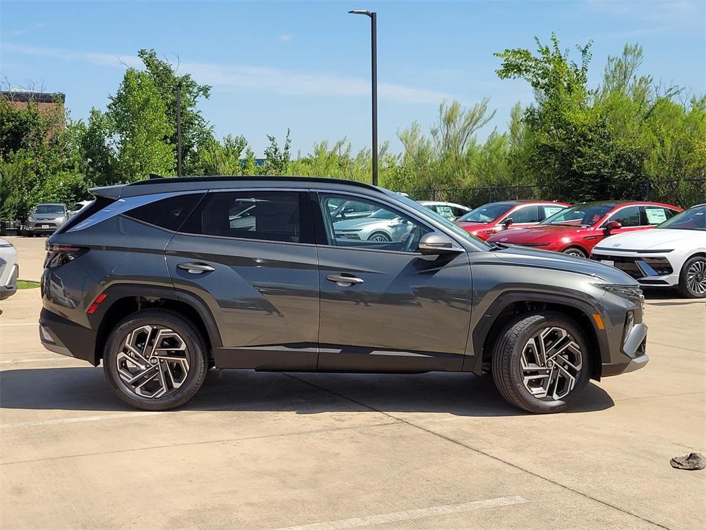 new 2025 Hyundai TUCSON Hybrid car, priced at $42,135