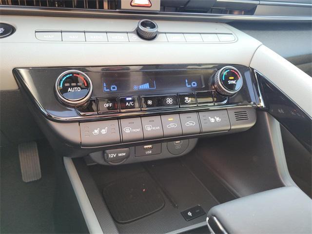 new 2025 Hyundai Elantra car, priced at $29,095