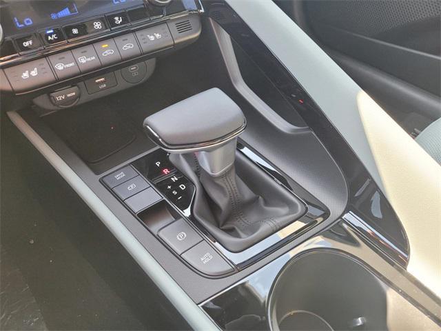 new 2025 Hyundai Elantra car, priced at $29,095