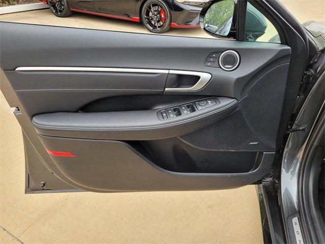 new 2025 Hyundai Sonata Hybrid car, priced at $35,526