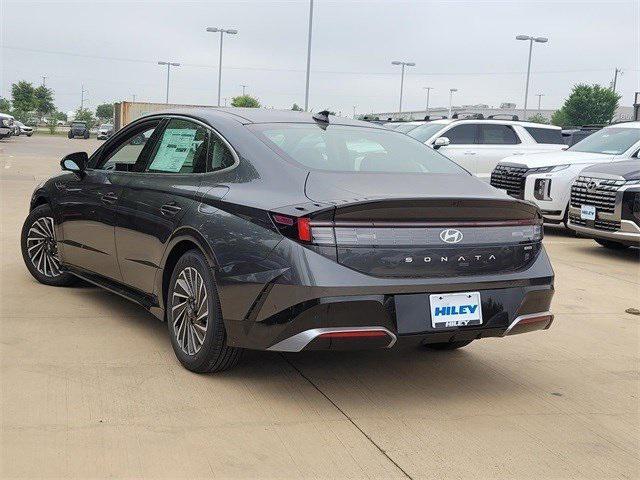 new 2025 Hyundai Sonata Hybrid car, priced at $35,526