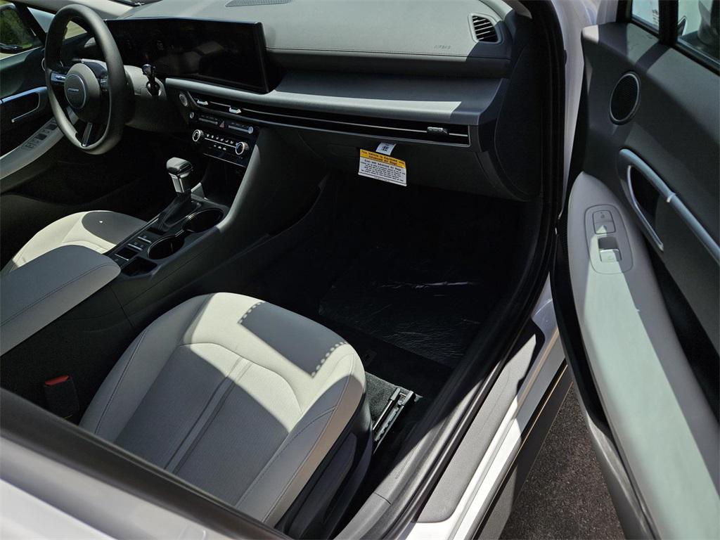 new 2025 Hyundai Sonata car, priced at $24,380