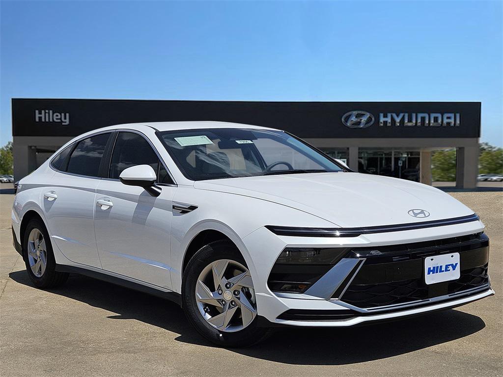 new 2025 Hyundai Sonata car, priced at $24,380