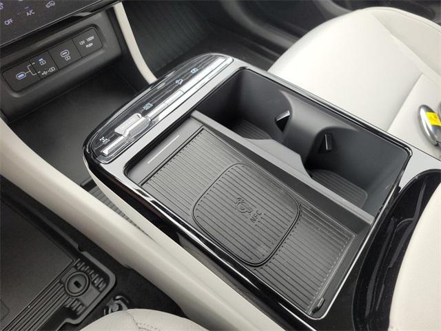 new 2025 Hyundai TUCSON Hybrid car, priced at $31,548