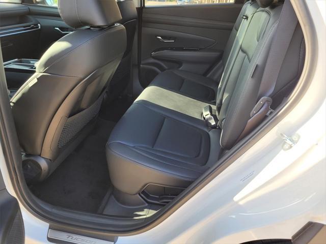 new 2025 Hyundai TUCSON Hybrid car, priced at $42,635