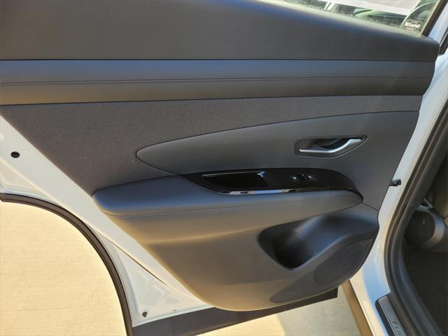 new 2025 Hyundai TUCSON Hybrid car, priced at $42,635